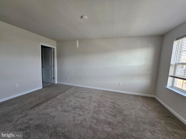 Building Photo - 23 Nelsons Wy