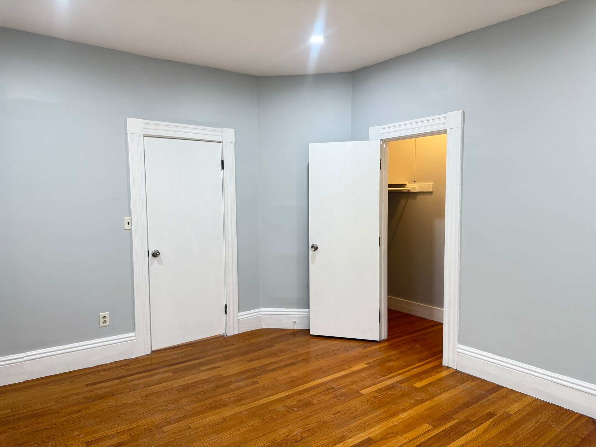 Building Photo - 324 Granite St