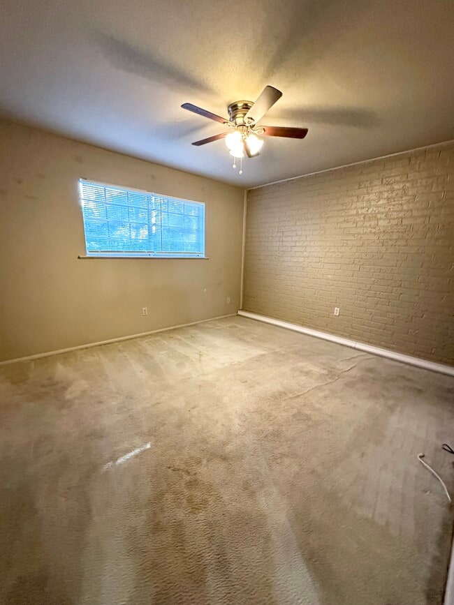 Building Photo - 3121 Johnston St