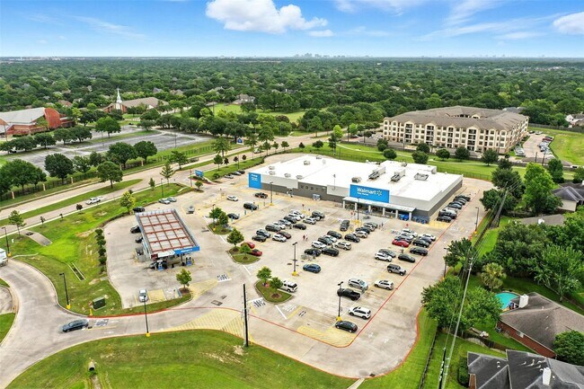 Building Photo - 21550 Elm Hurst Ln