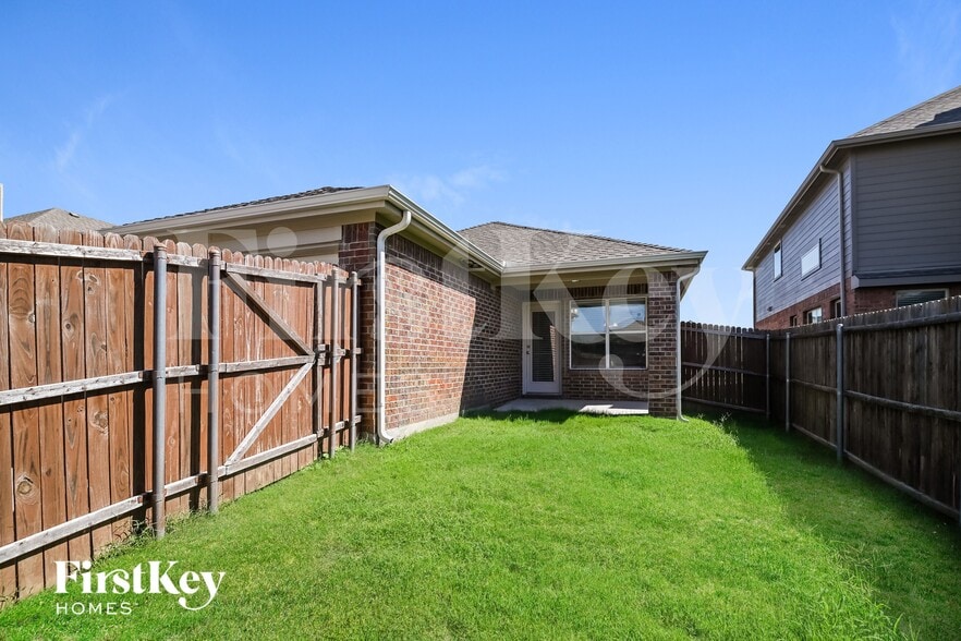 Building Photo - 1309 Honeywood Ln