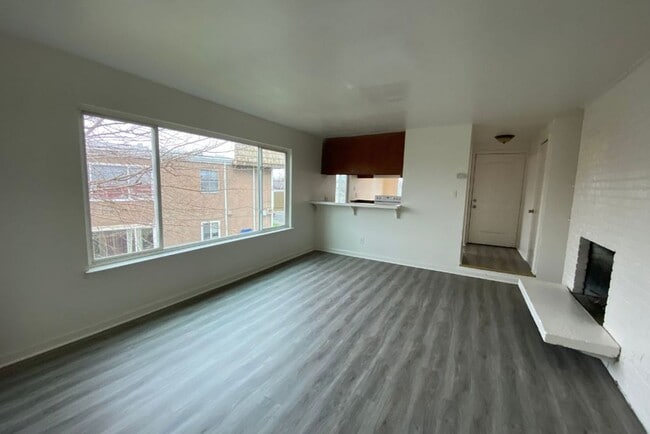 Building Photo - 5644 Odea Dr