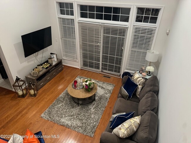 Building Photo - 803 Ohenry Close Sec 1