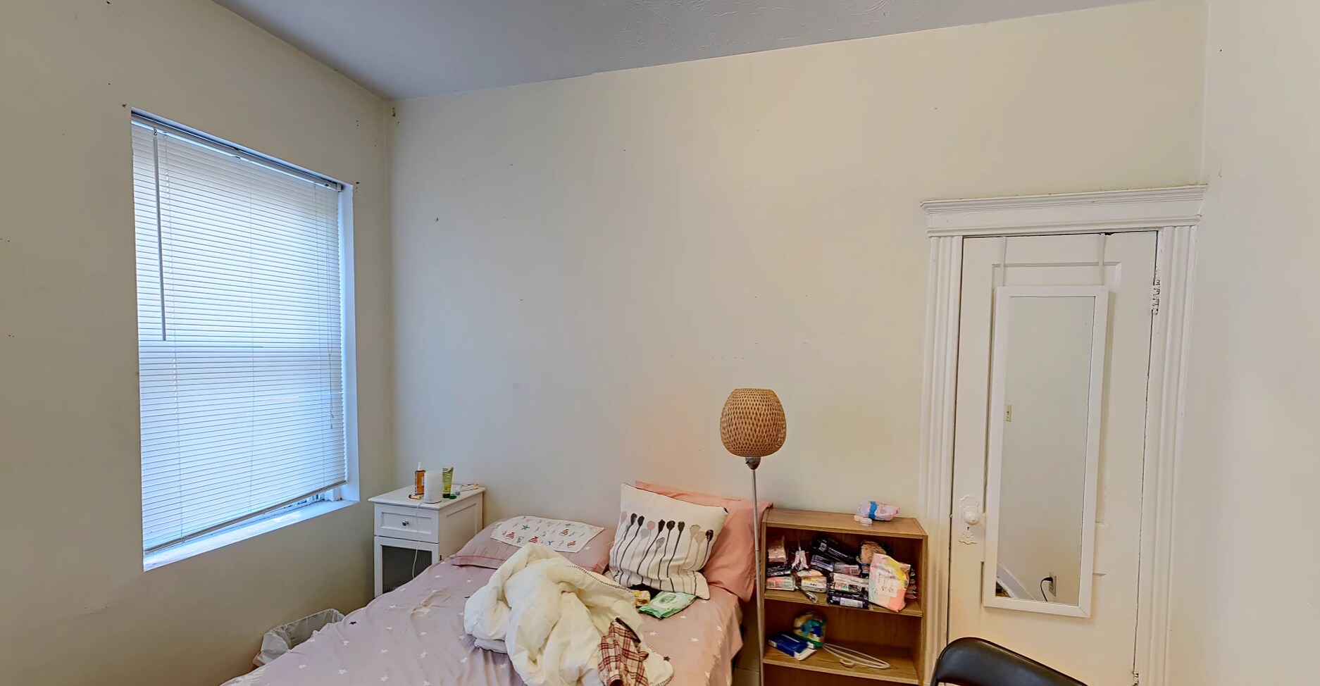 Building Photo - 126 Warren St