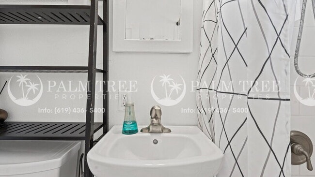 Building Photo - 6950 Tower St