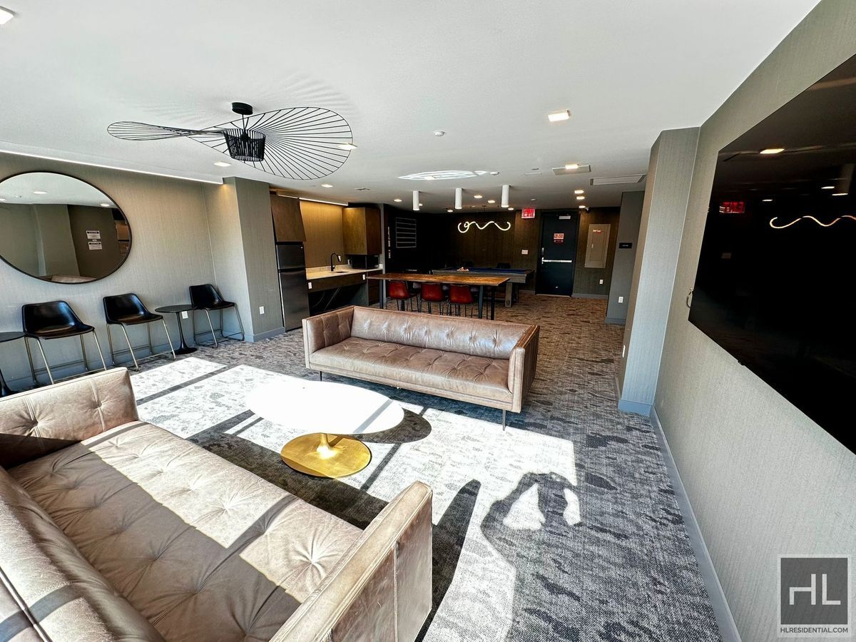 Building Photo - NORTHERN BOULEVARD