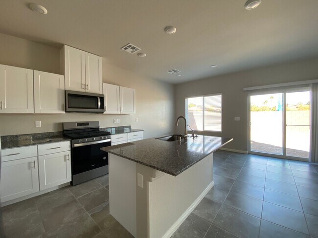 Building Photo - Home for Rent