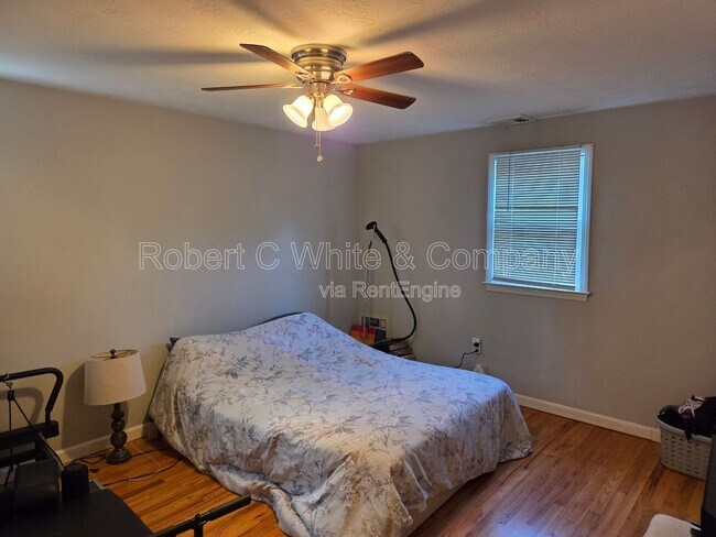 Building Photo - 23 Regency Ct