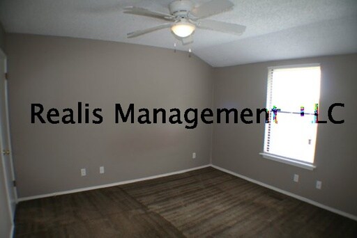 Building Photo - 634 Earthside Cir