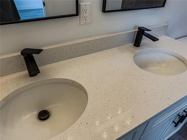 Building Photo - 14245 SW 28th Ct