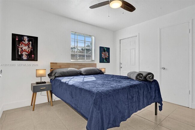 Building Photo - 6110 SW 38th St