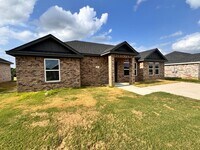 Building Photo - Brand-New 3 Bed, 2 Bath Home on Sweet Pea Lane, Madill, OK