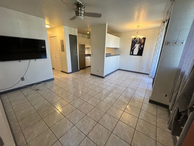 Building Photo - Acacia Park (Pearl City) - 2 bedrooms, 1 bathroom, 1 parking, AC, full size washer/dryer