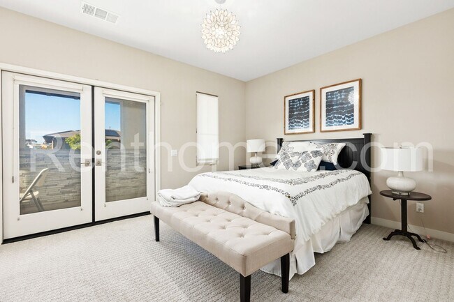 Building Photo - 6705 Elegante Wy