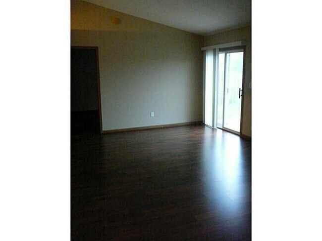 Building Photo - 6209 Pinnacle Blvd