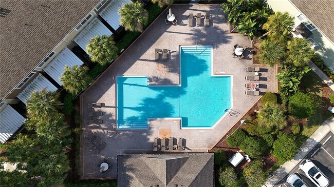 Building Photo - 2219 Snow Flake Pl