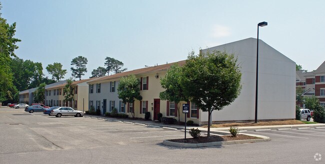 Primary Photo - University Suites