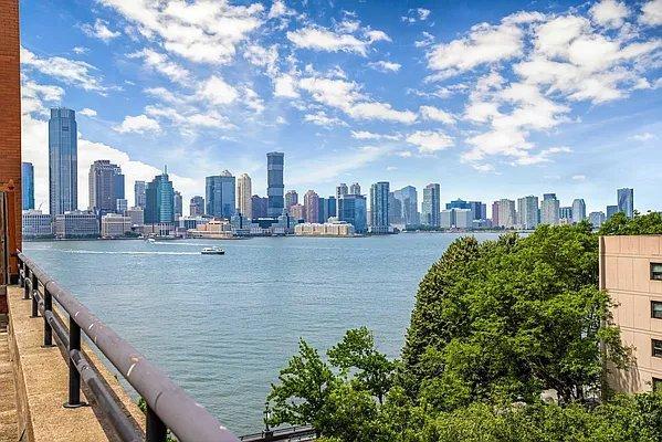 Building Photo - 2 bedroom in New York NY 10280