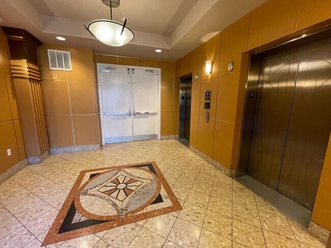 Building Photo - Coming Soon-Gorgeous & Spacious Loft Style 1 Bedroom Unit in Guard Gated Manhattan Condos!
