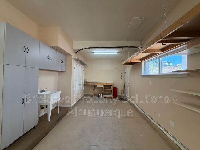 Building Photo - 1399 Wilkes Way SE