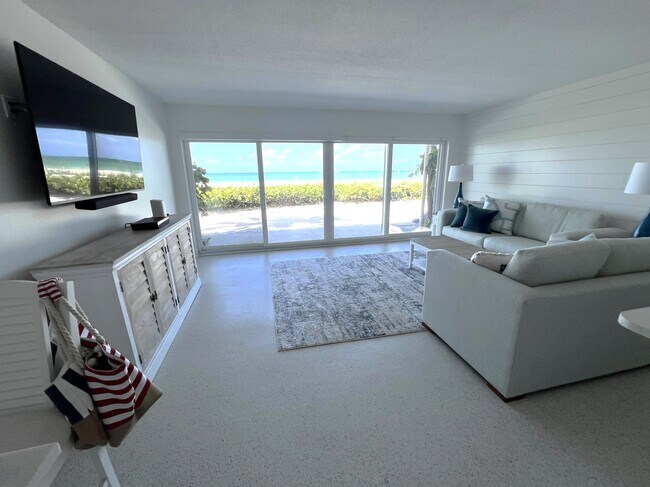 Building Photo - 6701 Gulf of Mexico Dr