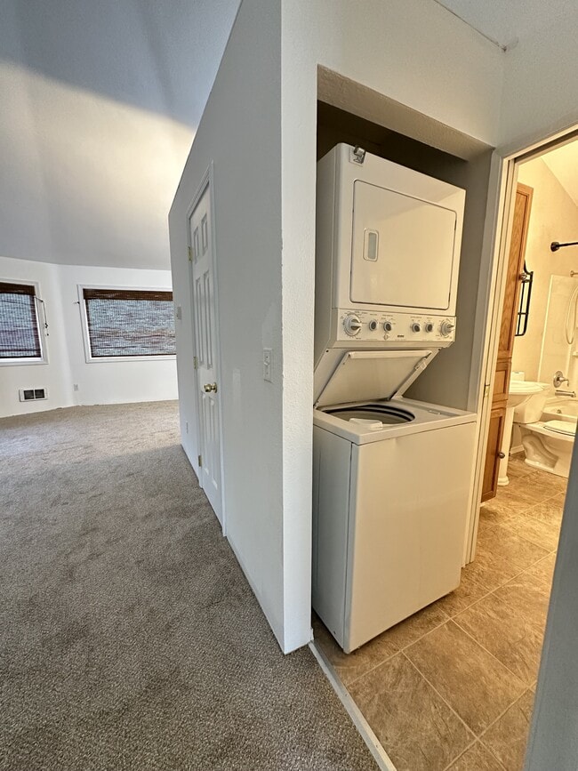 Building Photo - 467 Quinault Ave SE