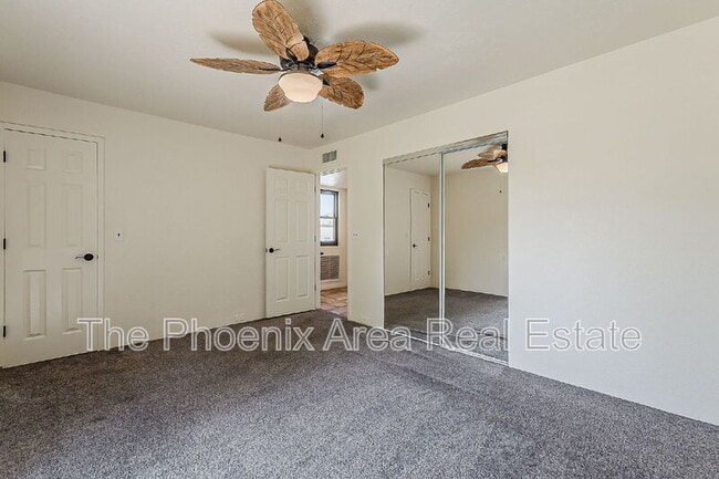 Building Photo - 8638 S 51st St