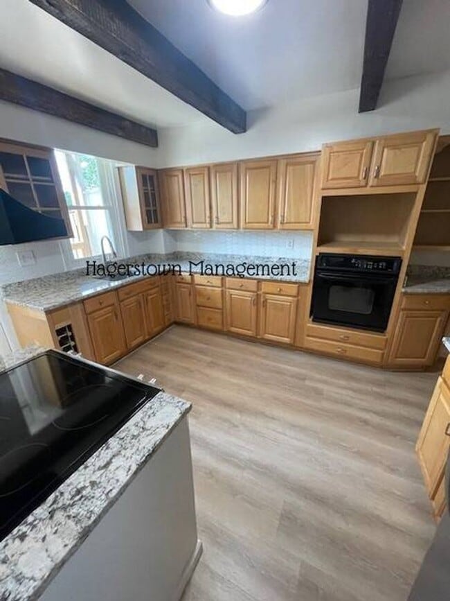 Building Photo - 3 BR North End Hagerstown