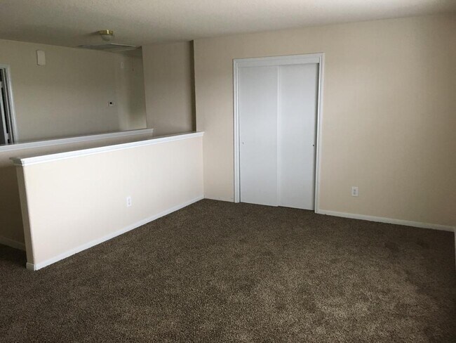 Building Photo - 7322 Satsuma Vale St