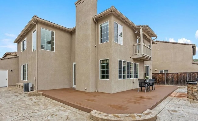 Building Photo - Available for Rent – Beautiful Gated 3BD/3BA Home Near Cal State San Marcos