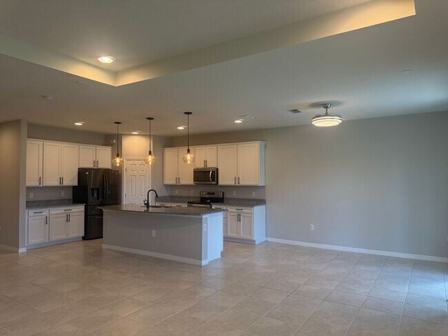 Building Photo - Beautiful and spacious Home in East Lake Preserve, Kissimmee