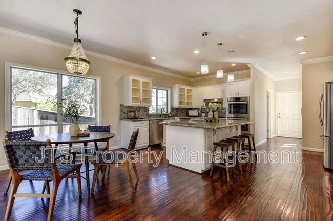Building Photo - 4210 Mepham Ct