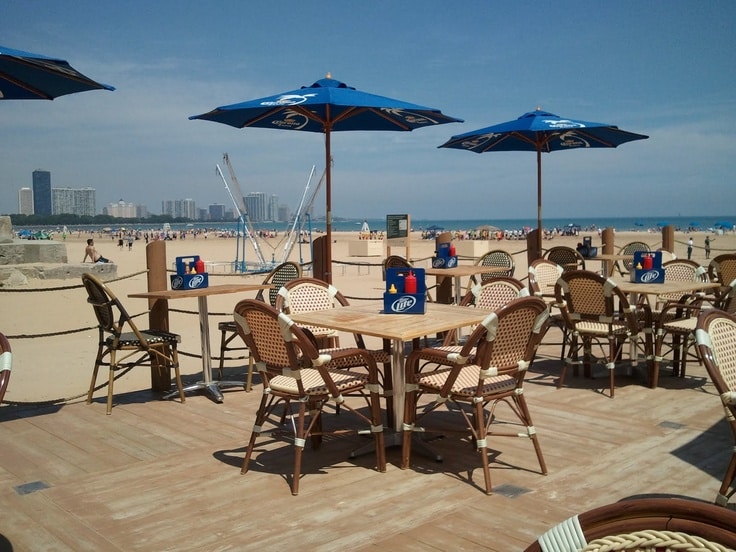 Building Photo - 840 W Ainslie St