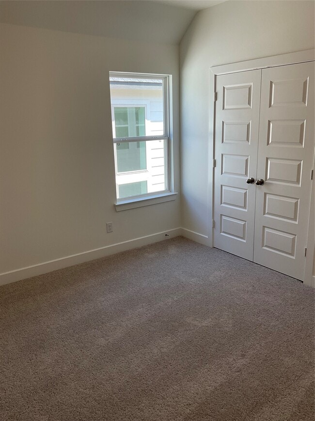 Building Photo - 7311 Blue Gentiana Ln