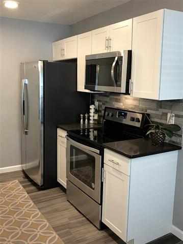 Building Photo - 2505 Wedglea Dr