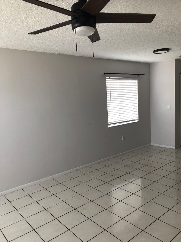 Building Photo - 713 S Daytona Ave