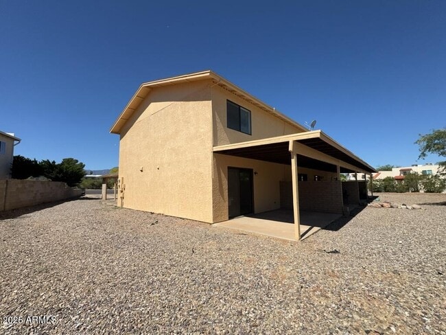 Building Photo - 4221 Plaza Oro Loma