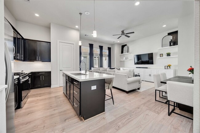 Building Photo - 108 Knightsbridge Park Ln