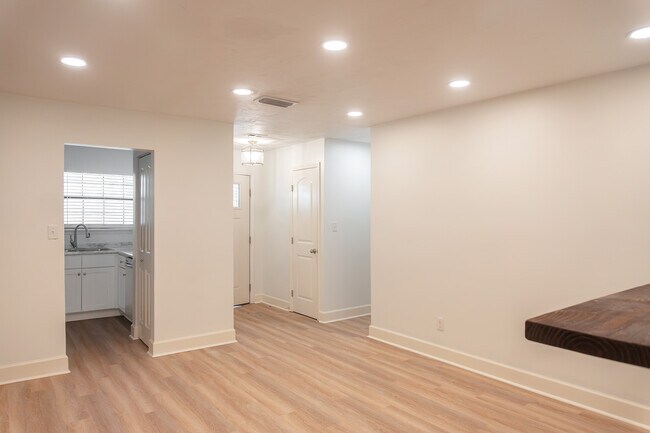 Building Photo - 2781 Grantham Ln