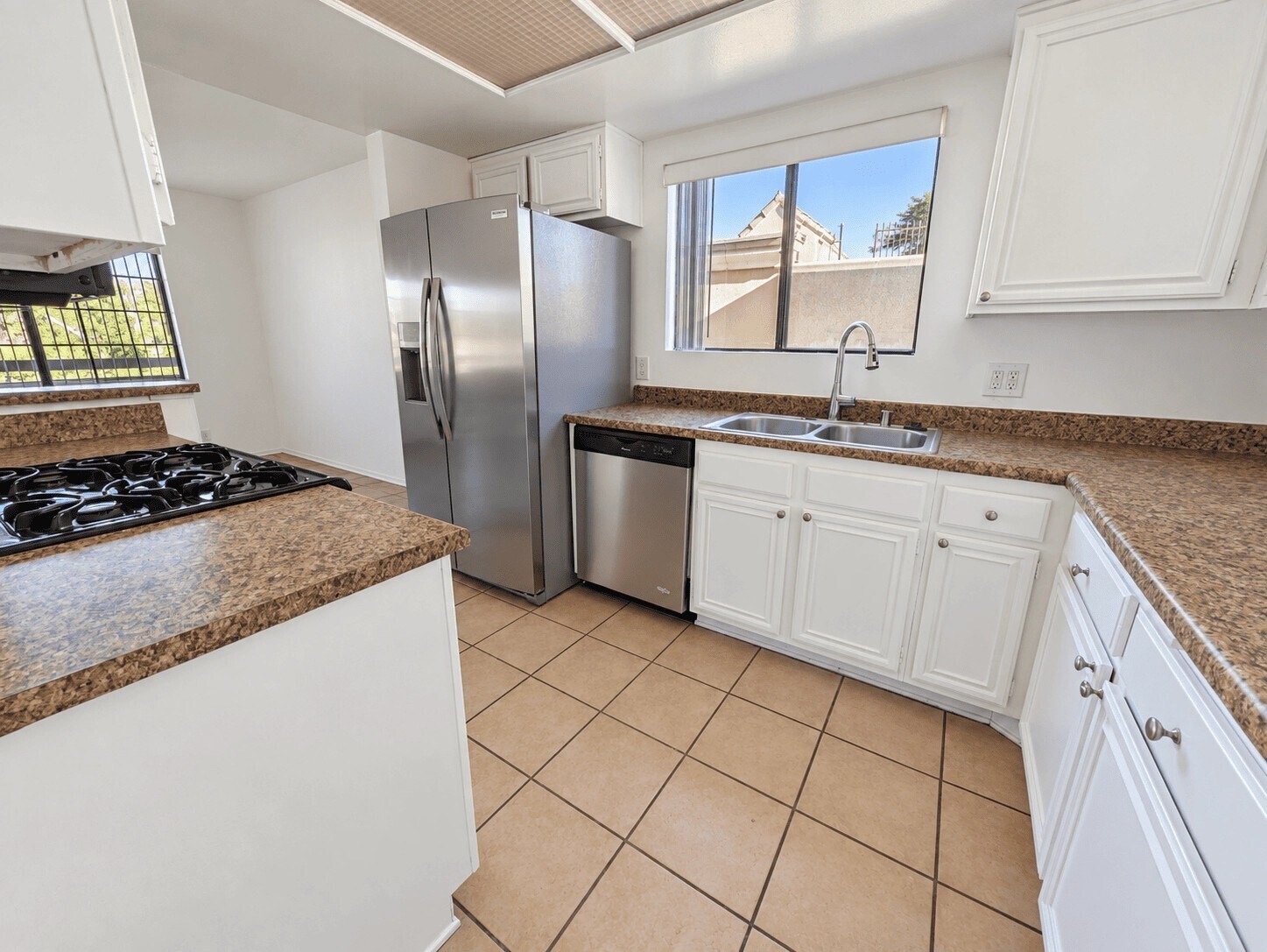 Building Photo - 4454 Coldwater Canyon Ave