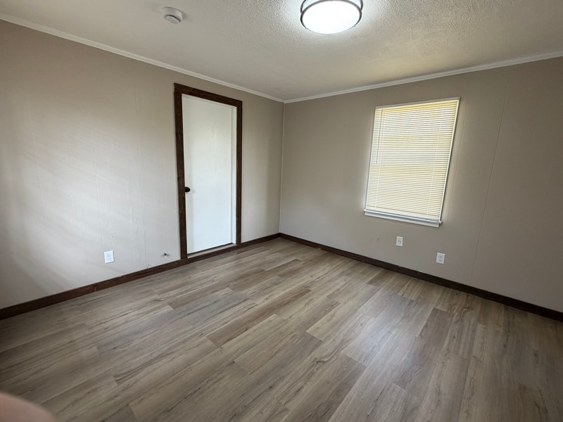 Building Photo - 304 W Main St