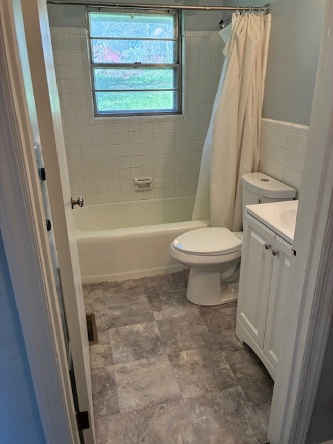 Bath - 3521 E Crest Dr