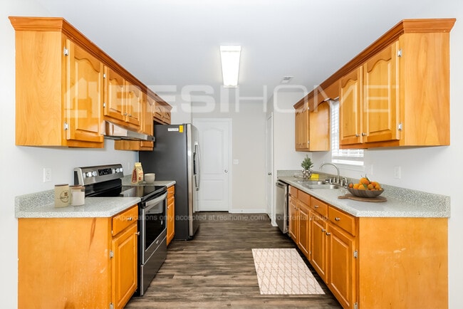 Building Photo - 116 Meadow Green Dr