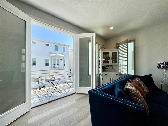 Building Photo - 4740 Legacy Park Dr