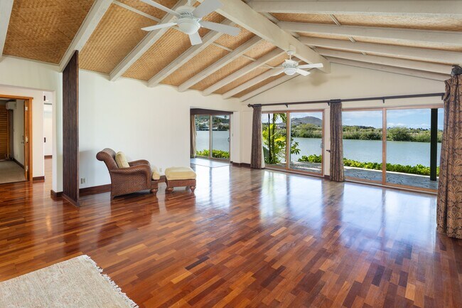 Building Photo - 6969 Niumalu Loop