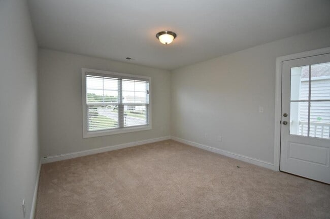 Building Photo - 2874 Scarecrow Way