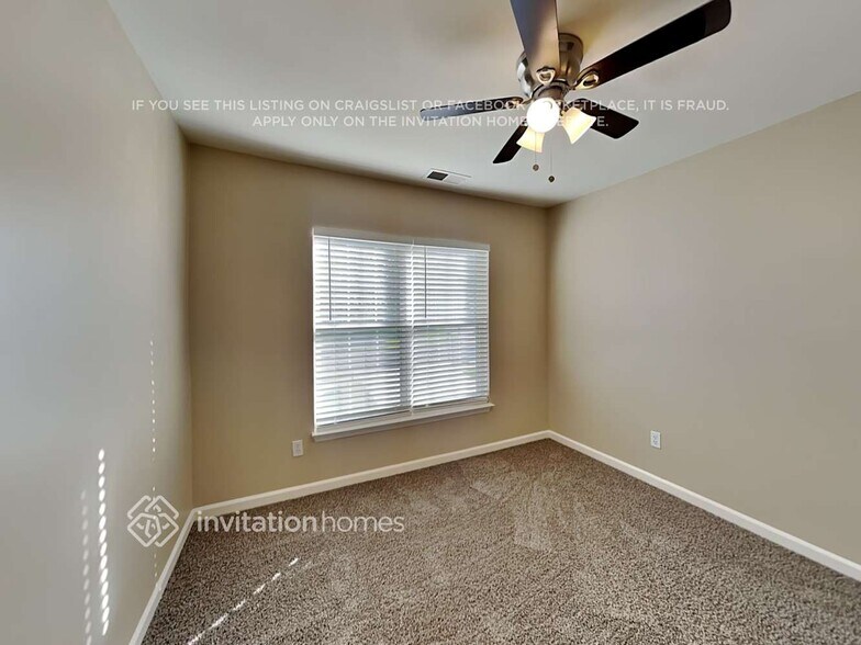 Building Photo - 5814 Briggs Dr