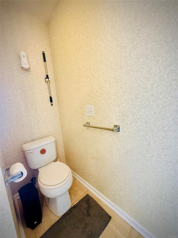 Building Photo - 8928 Asheville Dr