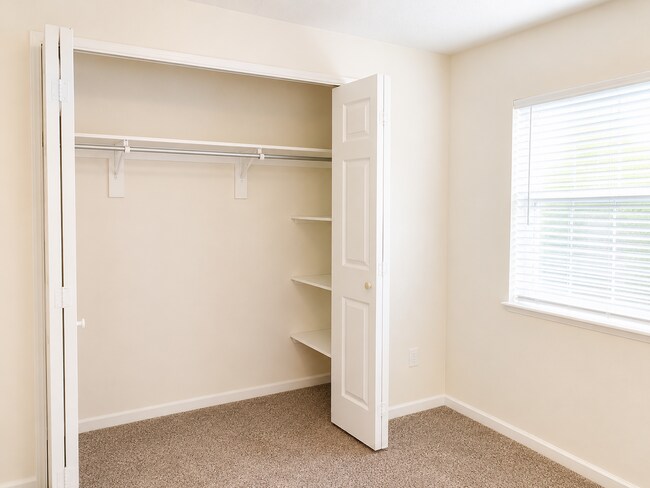 Building Photo - Jorgensen Duplex
