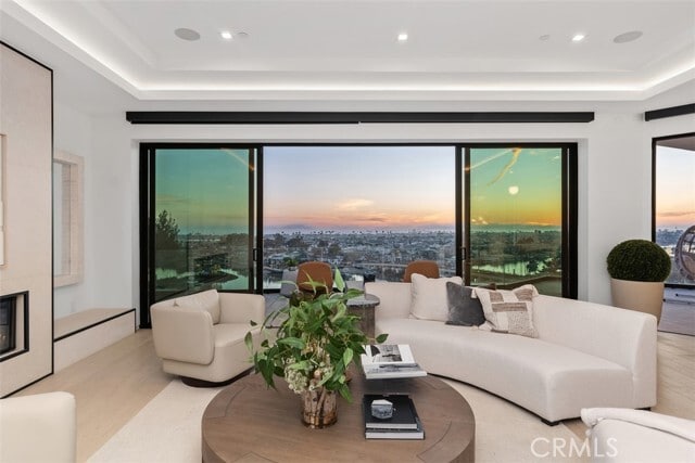 Building Photo - 1207 Dolphin Terrace